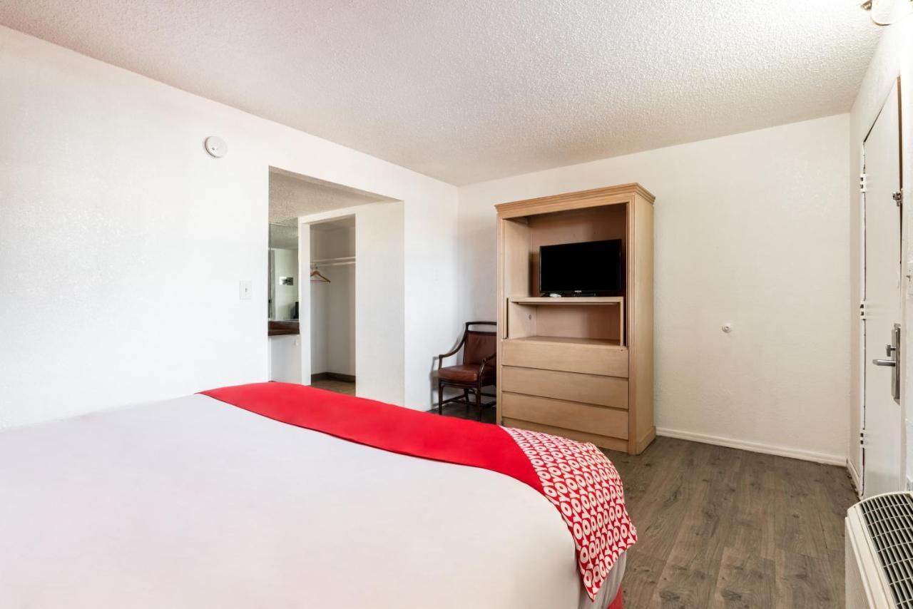 Oyo Hotel Globe / Miami Az - Highway 60 エクステリア 写真