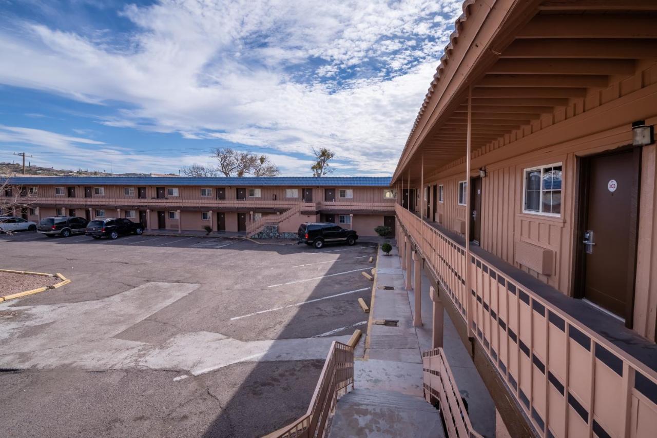 Oyo Hotel Globe / Miami Az - Highway 60 エクステリア 写真
