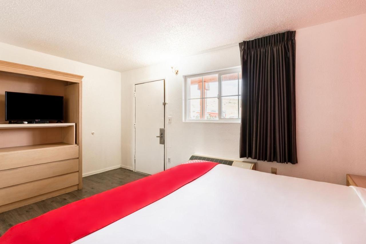 Oyo Hotel Globe / Miami Az - Highway 60 エクステリア 写真