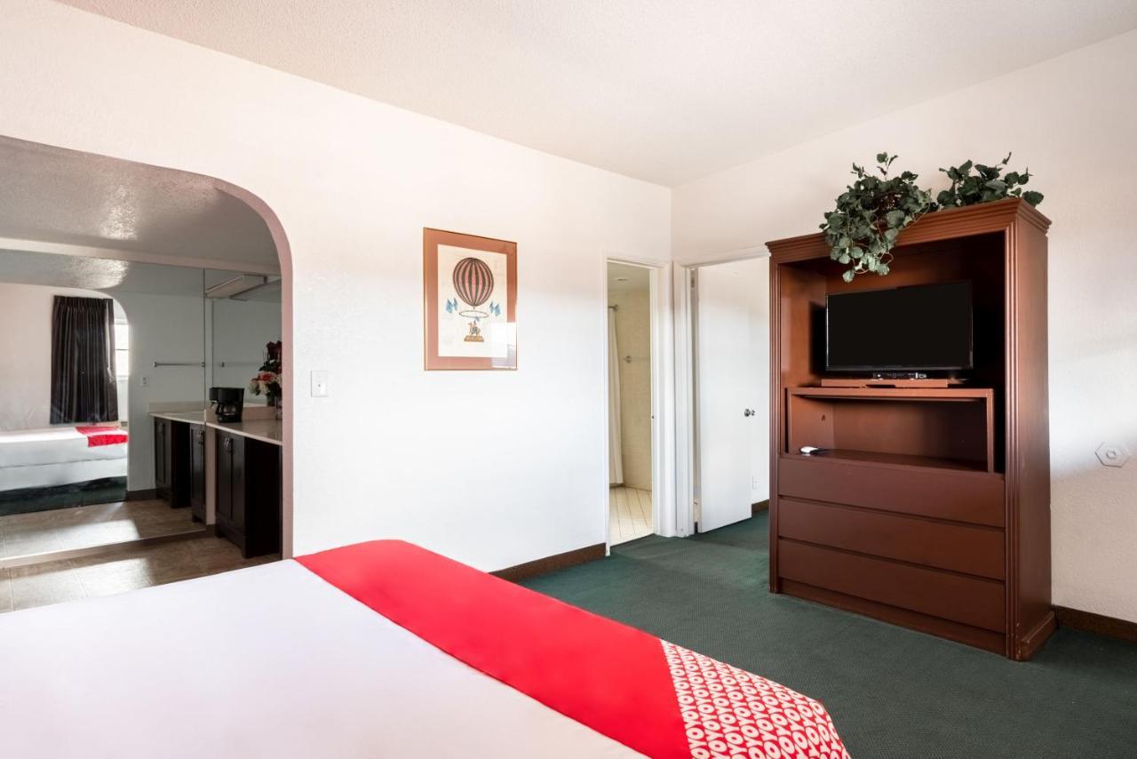 Oyo Hotel Globe / Miami Az - Highway 60 エクステリア 写真