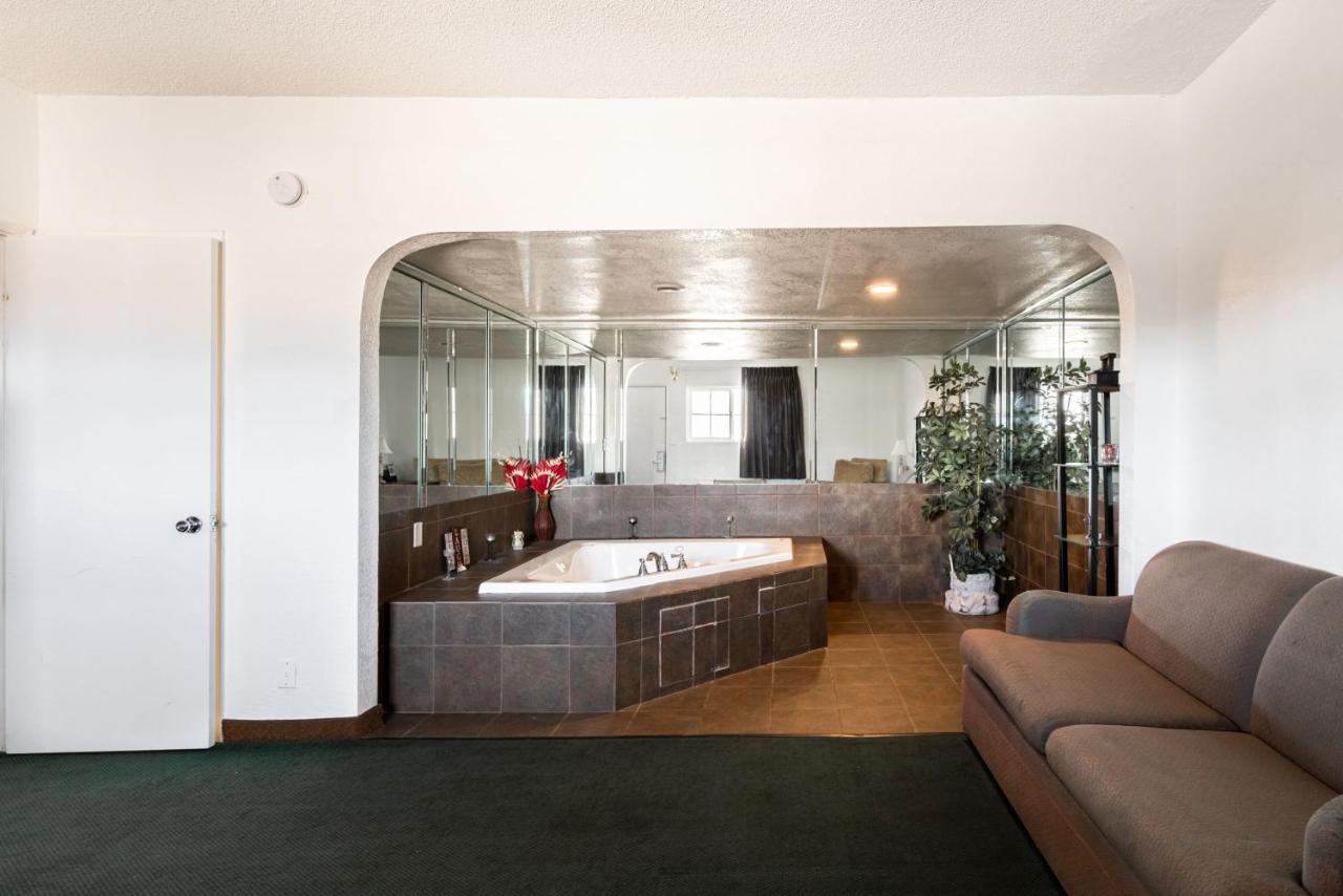 Oyo Hotel Globe / Miami Az - Highway 60 エクステリア 写真